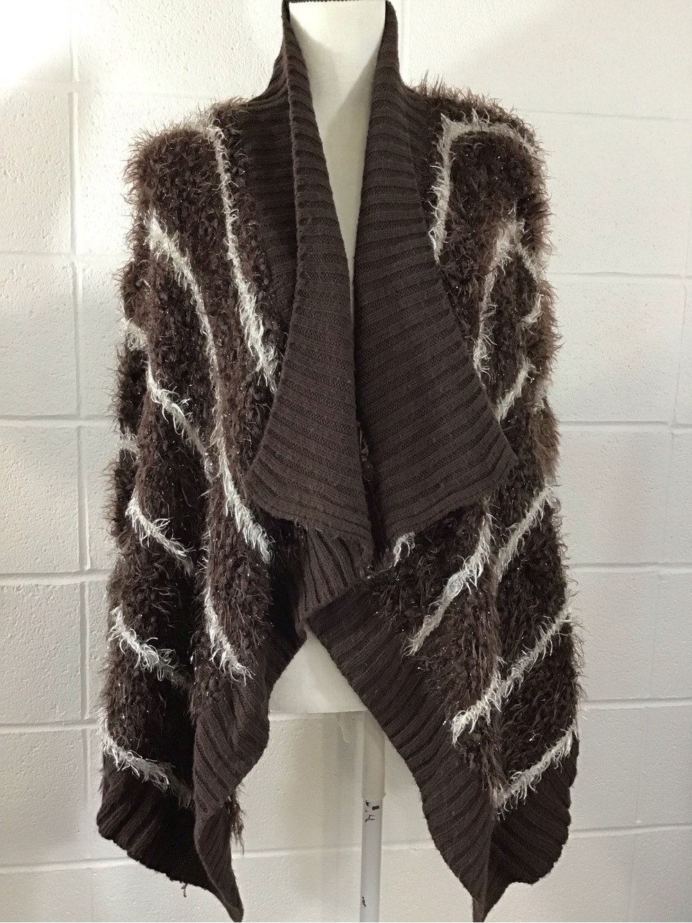 Romeo & Juliet Couture Brown & White Stripe Draped Open-Front Cardigan Large